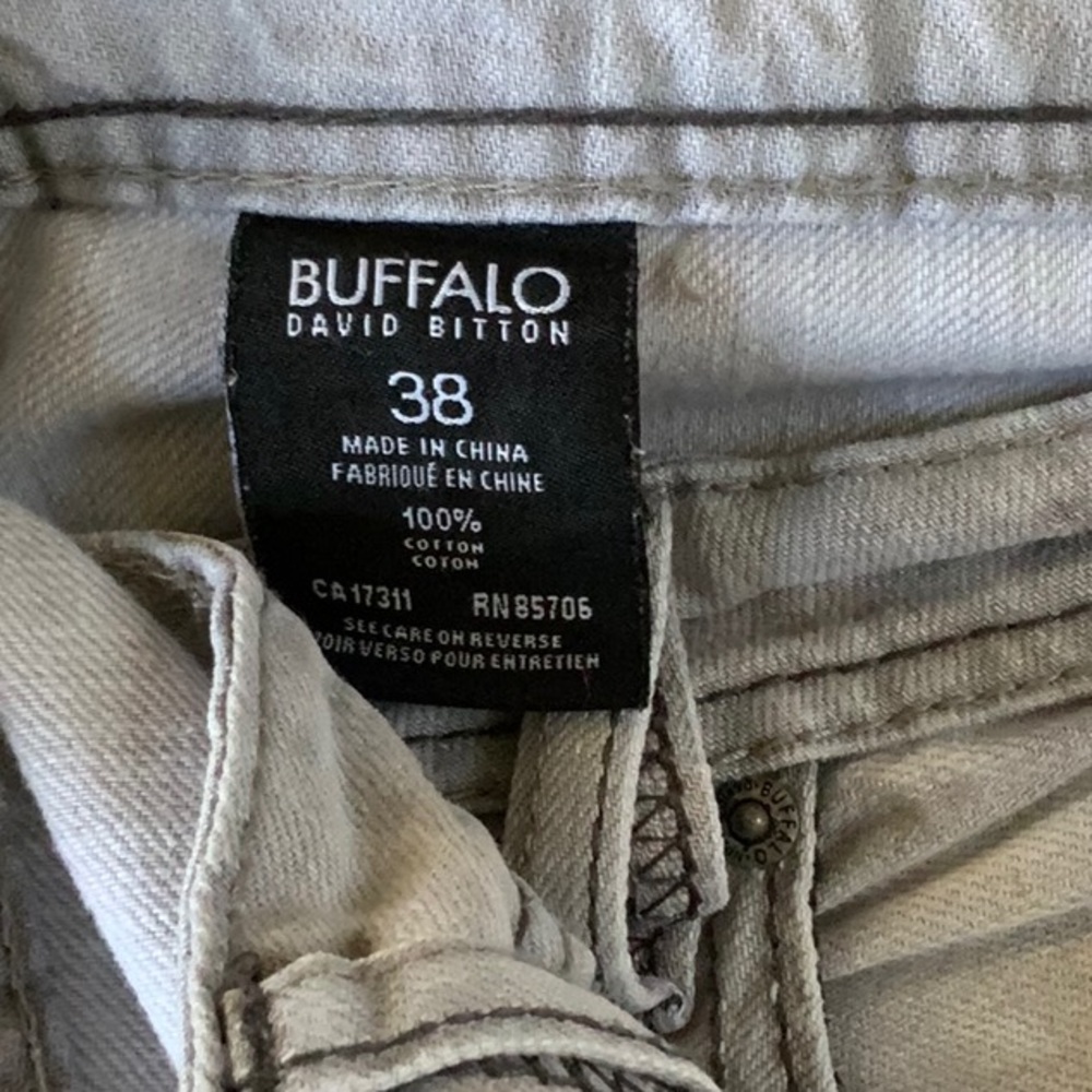 Buffalo Men’s Easy Fit size 38 jeans
